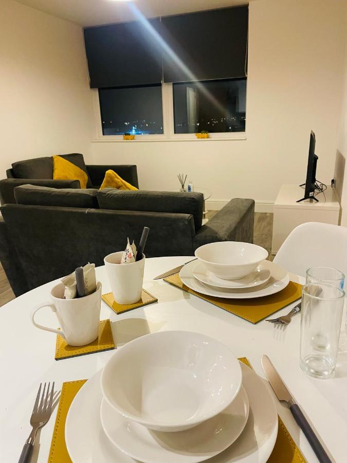 #0509 Two Bedroom Serviced Apartment- Free Parking Дерби Экстерьер фото